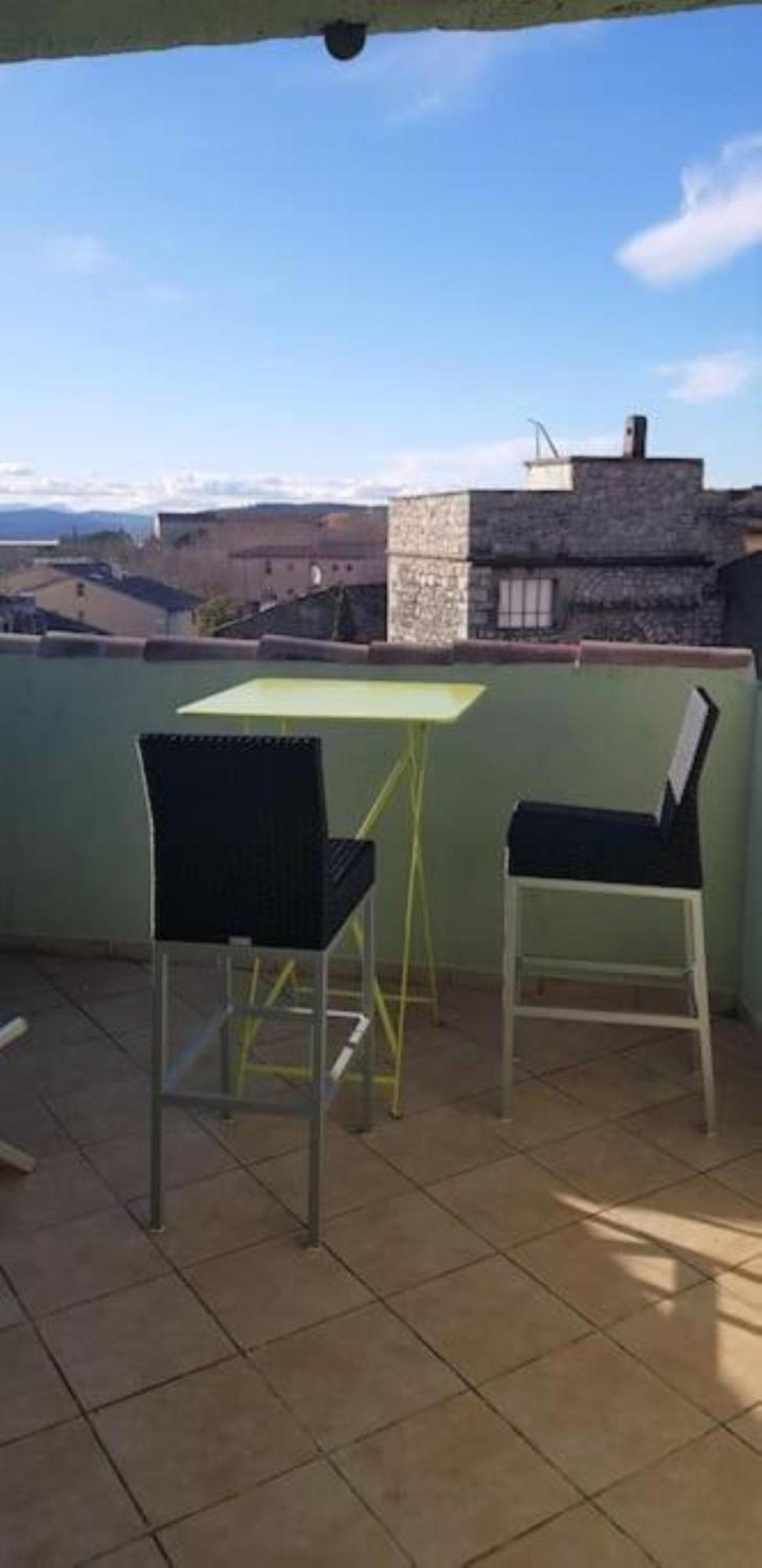 Duplex De Charme Avec Terrasse Au Coeur Du Village Lorgues Exteriör bild